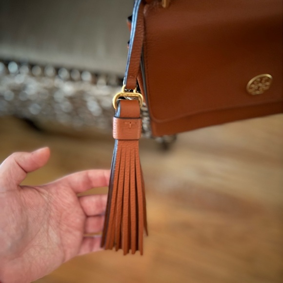 *RARE* Authentic Tory Burch Brooke Pebbled Crossbody Bag - Picture 3 of 9